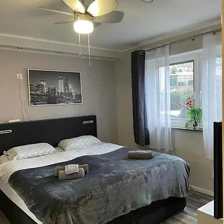 Lejlighed Ferienwohnung Grafschaft Mit Balkon