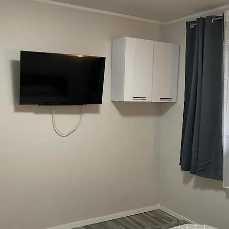 Ferienwohnung Grafschaft Mit Balkon Apartment *