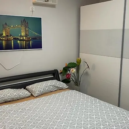 Apartment Ferienwohnung Grafschaft Mit Balkon